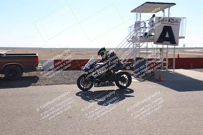 media/Nov-03-2025-Lets Ride (Mon) [[4d74c1c4d3]]/A Group/Grid/